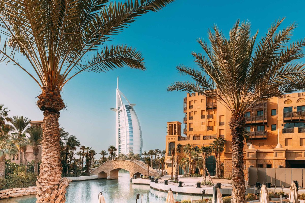 hirek-adomentes-dubai-freezone-001